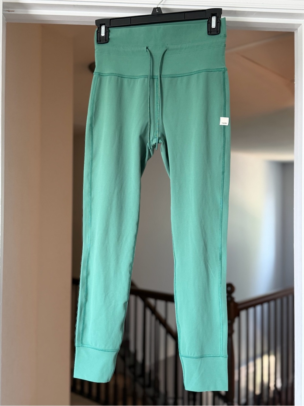 Vuori Daily Leggings Women’s Green Performance Joggers Size Small